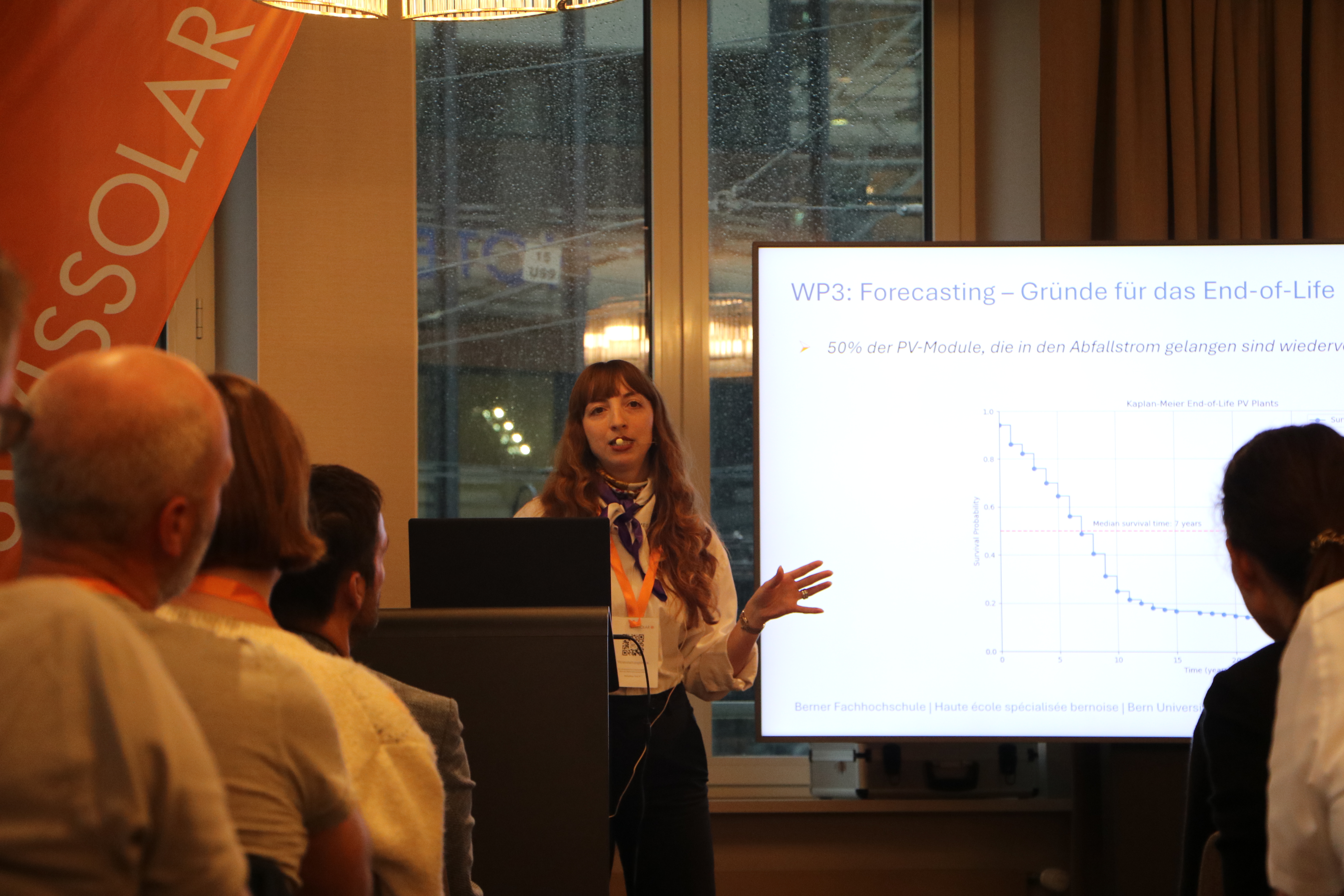 Person auf einem Event | © Swissolar